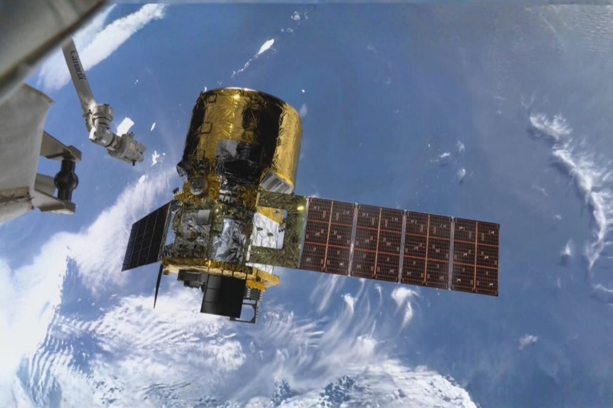 La nouvelle navette spatiale japonaise a impressionné les astronautes de l'ISS qui la trouve « si belle et brillante qu’elle représente notre avenir lumineux »