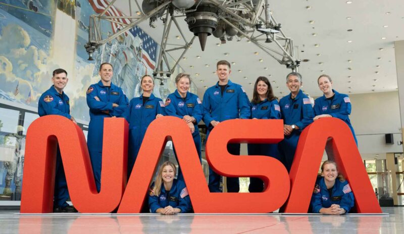 Les futurs astronautes plongent dans l'entraînement intense au cœur du Johnson Space Center