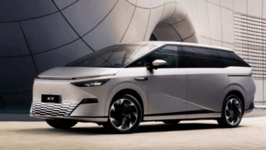 Xpeng envisage de lancer son van électrique X9 en Europe, une nouvelle ère pour la mobilité