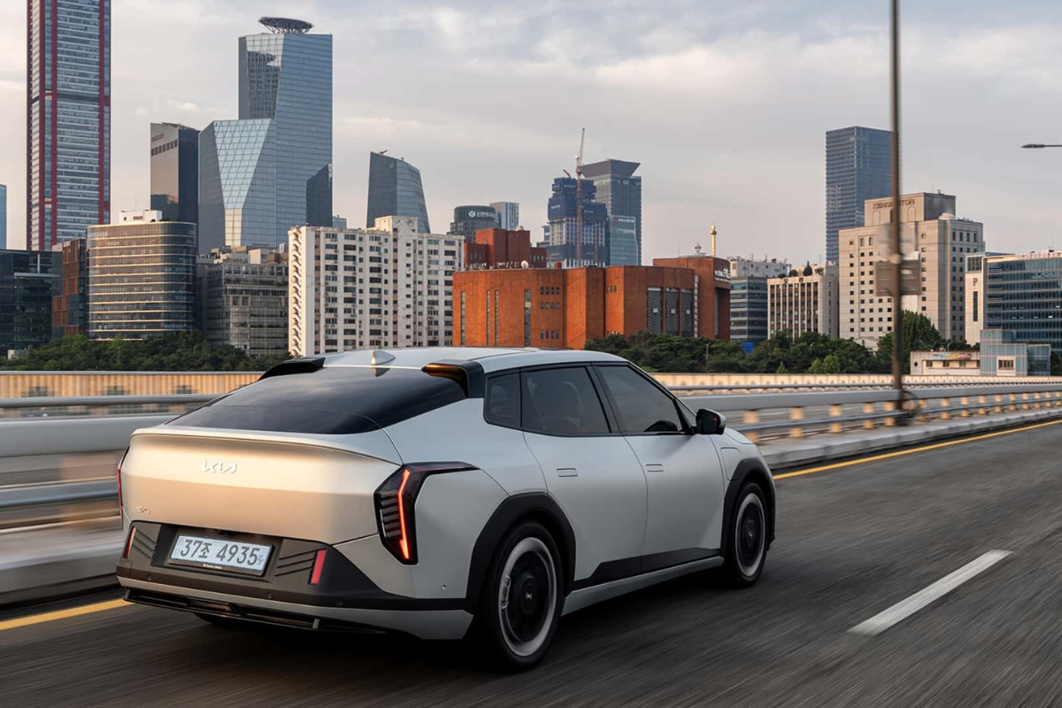 Kia reporte le lancement de l'EV4 aux États-Unis, un choix qui intrigue les experts de l'automobile