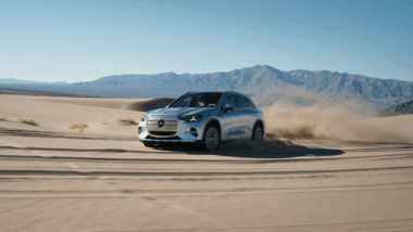 Mercedes repousse les limites le GLC EQ Technology grimpe les dunes du Mojave avec la grâce d’un SUV de luxe et la puissance d’un tout-terrain pur sang