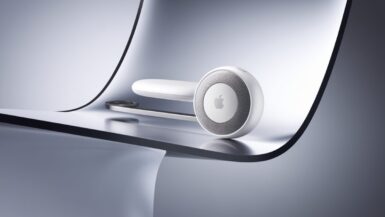 Le nouvel AirTag 2 d'Apple sur une surface moderne